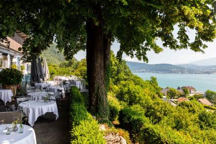 Restaurant On the Shores of Lac du Bourget · Menus · Lamartine